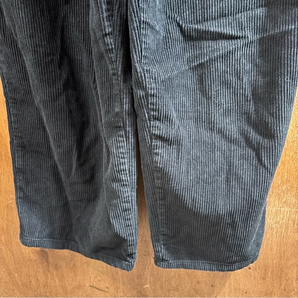 Urban Outfitters BDG Black Corduroy Overalls Wide Leg Jumpsuit Chore Pockets Y2K - Picture 14 of 15